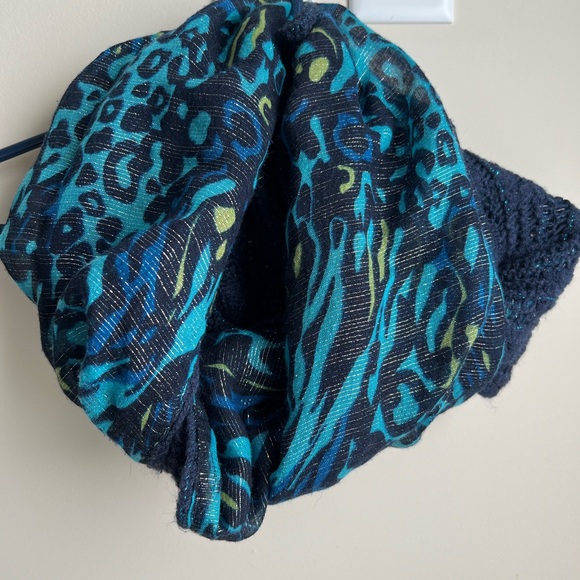 Casual night out- add color ♥️ - Picture 1 of 4